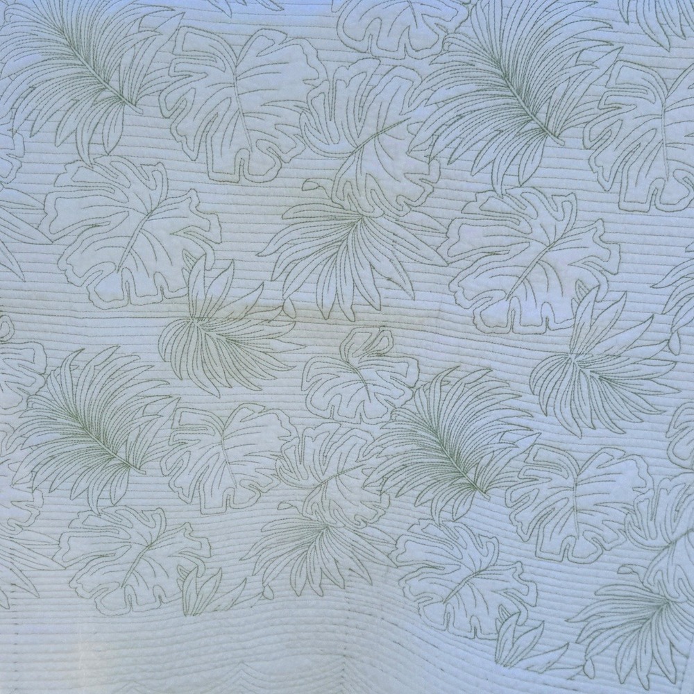 Home Decorators Collection White Cotton Quilt Scalloped Monstera Leaf Queen